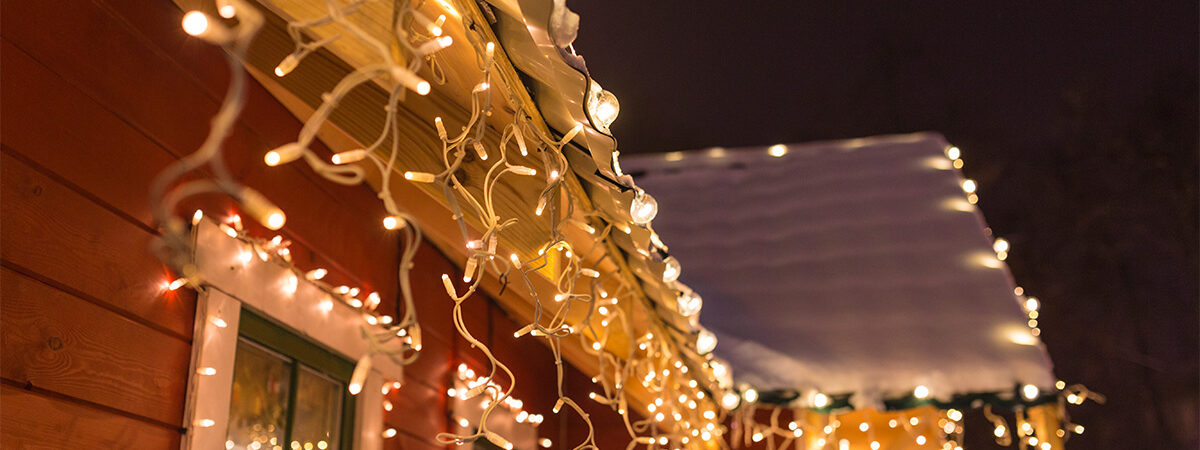 Christmas Light Ideas to Brighten Your Home's Exterior