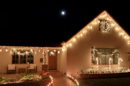 Pros and Cons of Christmas Light Installation Services